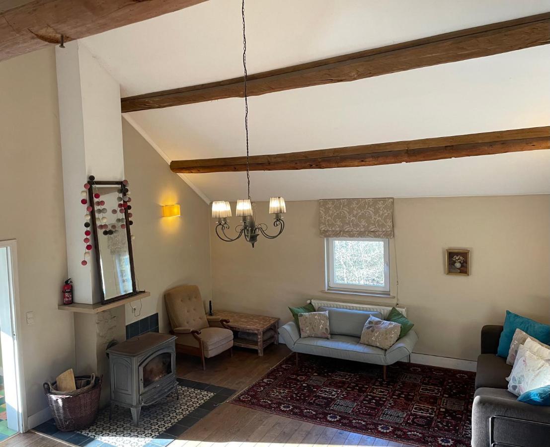 La Bruyere Du Coq Stables Guest House Sart-Dames-Avelines ภายนอก รูปภาพ